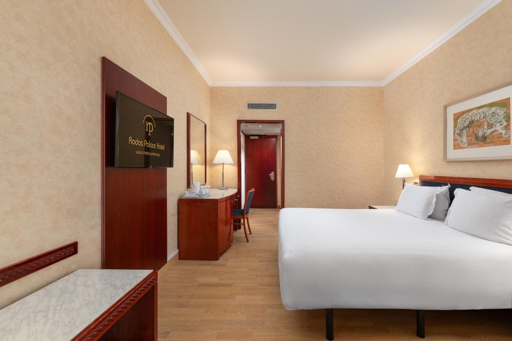 Rodos Palace Hotel Ixia  Esterno foto A room at the hotel