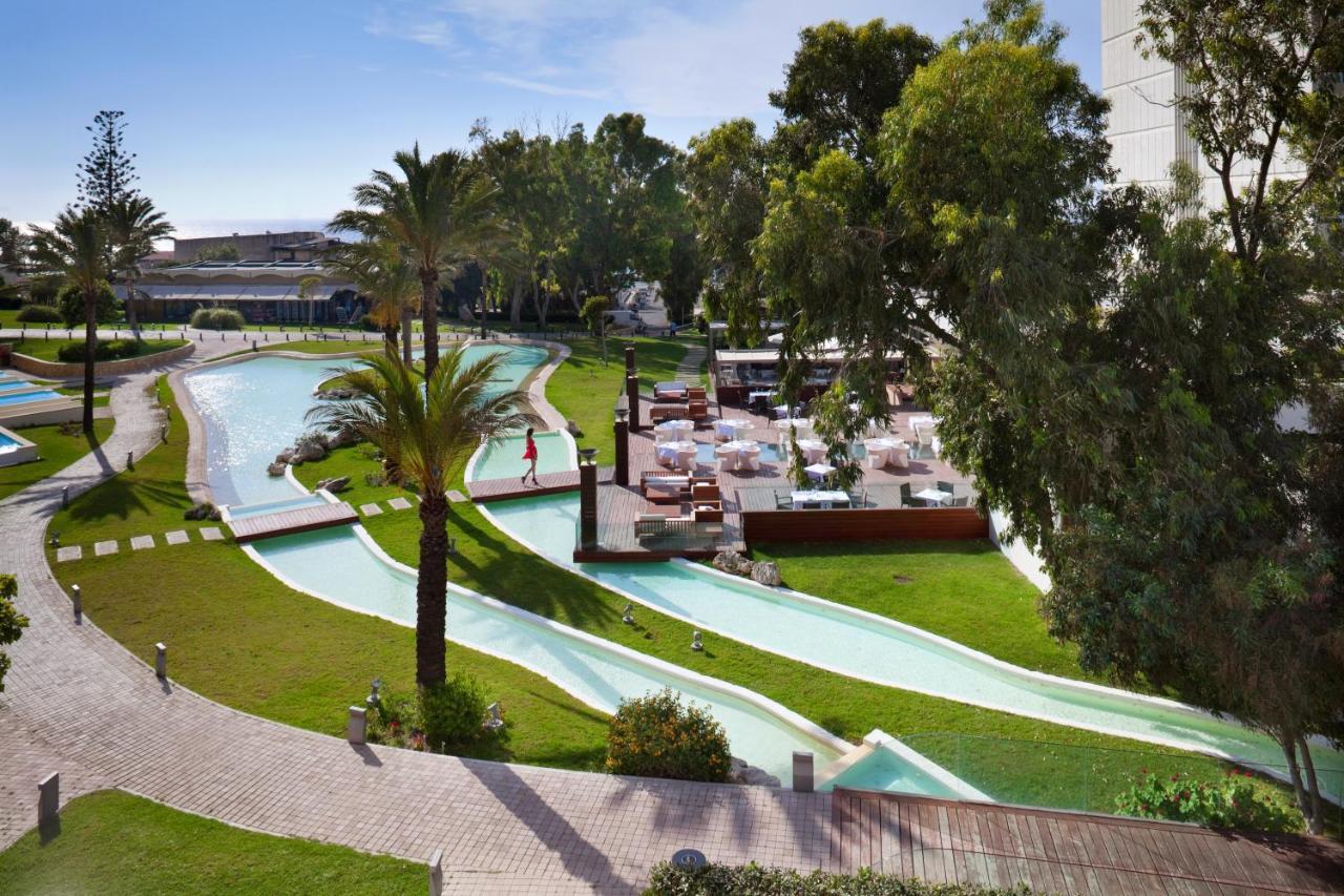 Rodos Palace Hotel Ixia  Esterno foto The hotel's pool