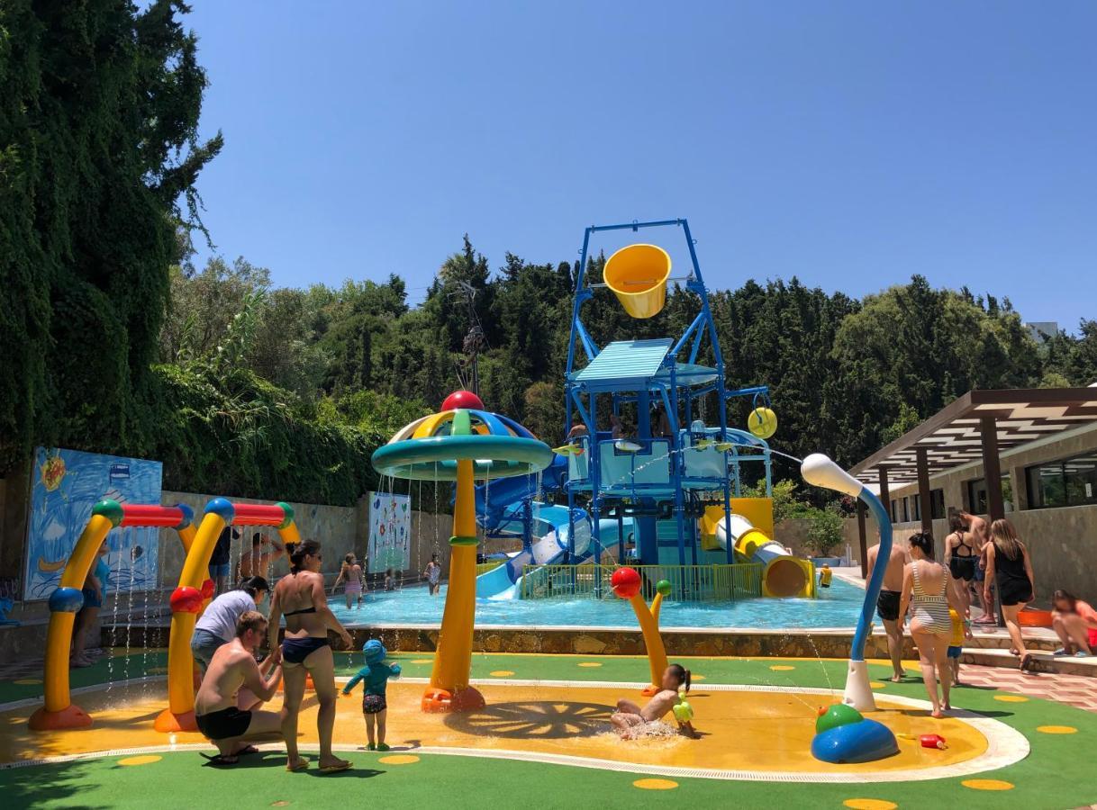 Rodos Palace Hotel Ixia  Esterno foto The water park