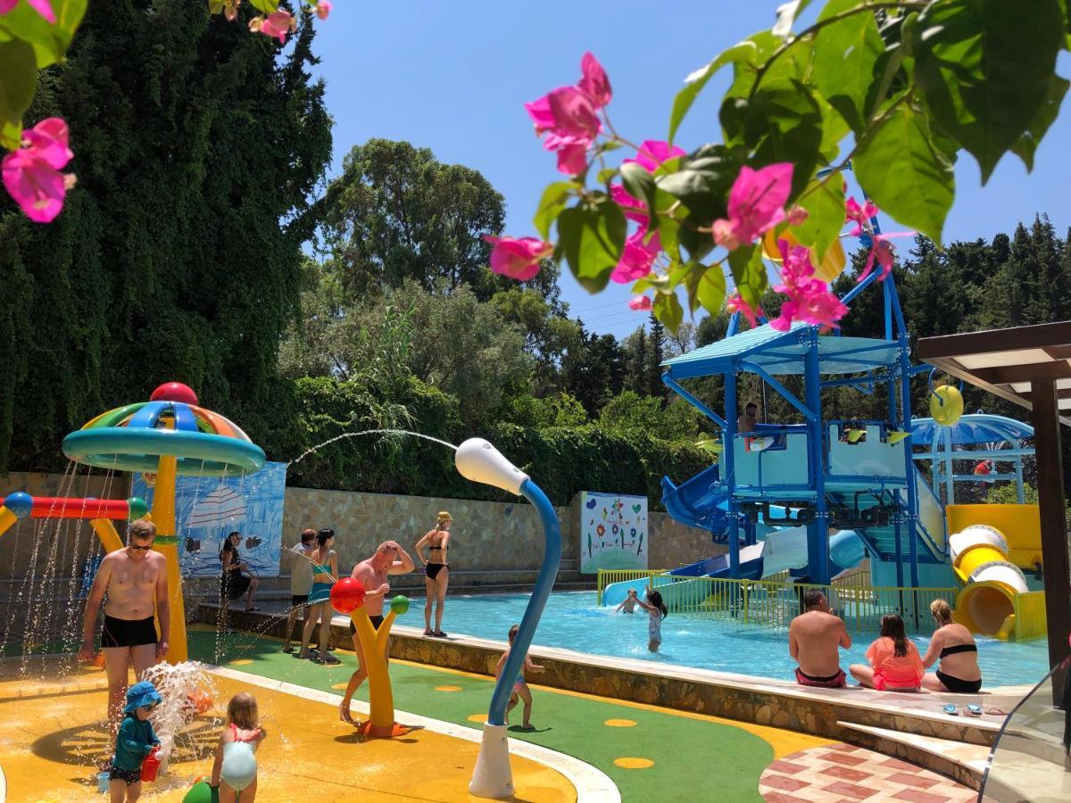Rodos Palace Hotel Ixia  Esterno foto The water park